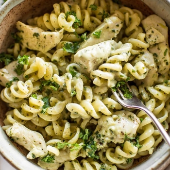 Creamy Chicken Pesto Pasta