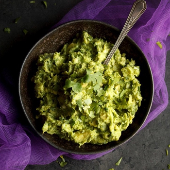 Super Quick and Easy Guacamole