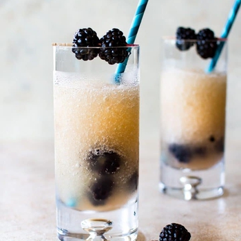 Blackberry Friesling (Frozen Riesling)