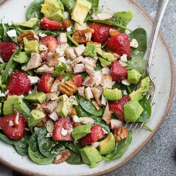 Strawberry Spinach Salad with Avocado & Chicken – Low Carb, Keto