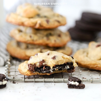 Oreo Stuffed Chocolate Chip Cookies