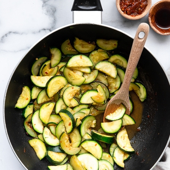 Chinese Spicy Zucchini Stir Fry