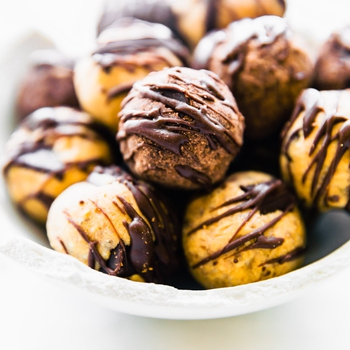 Dark Chocolate Chunk No Bake Protein Balls {2 Ways}