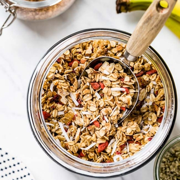 The Best Homemade Chunky Granola
