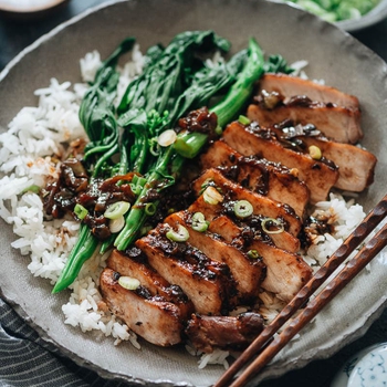 Instant Pot Pork Chops with Black Bean Sauce