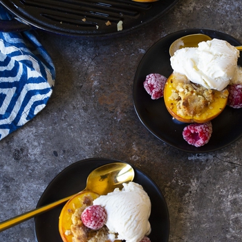 SHORTCUT PEACH CRISP | grain free, paleo, vegan