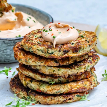 Cheesy Zucchini Fritters With Spicy Ranch Dip (Keto)