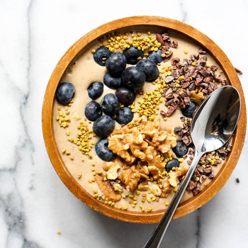 Salted Caramel Smoothie Bowl