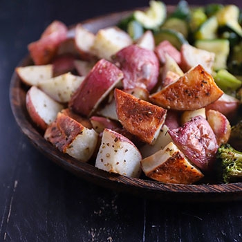 Perfect Roasted Vegetables (Broccoli, Zucchini, Potatoes)