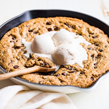 Paleo Chocolate Chip Skillet Cookie