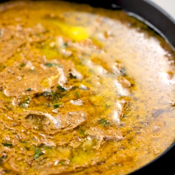 Classic Dal Makhani (Indian Butter Lentil Curry)