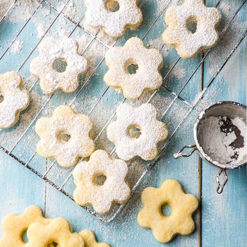 Canestrelli (Italian Egg Yolk Cookies)