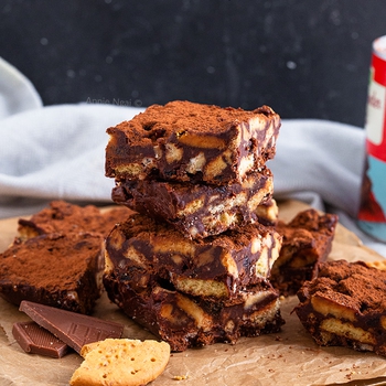 Chocolate Fridge Cake {Kid Friendly, No-Bake!}
