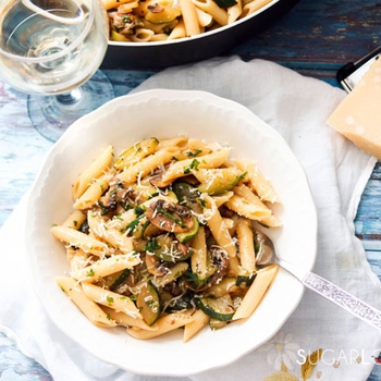 Penne with Zucchini and Mushrooms