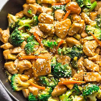 Instant Pot Chicken and Broccoli Stir Fry