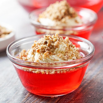 Mini Low Carb Strawberry Jello Desserts – Easy Version of Strawberry Pretzel Salad