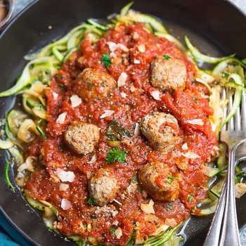 Zucchini Noodles with Meatballs and Tomato Sauce (Low Carb / Keto)