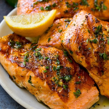 Marinated Salmon with Garlic and Herbs
