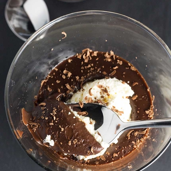 5-minute chocolate pots (only 4 ingredients!)