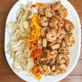 15 Minute Shrimp Fajitas with Cilantro Lime Cream Sauce