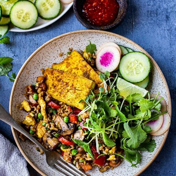 Nasi Goreng (Indonesian Fried Rice!)